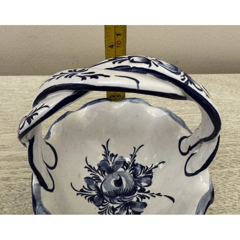 Vintage 1988 Hand Painted For Macy’s Ceramic Basket Blue White Floral Italy